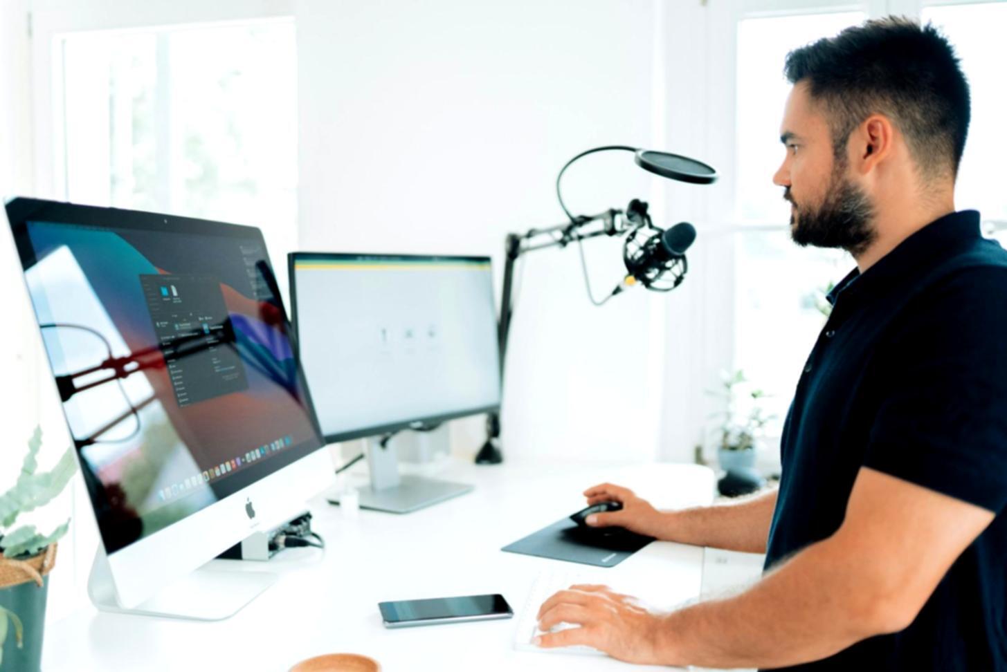 Interface platform trading Grelvoxim dengan tools analisis teknikal